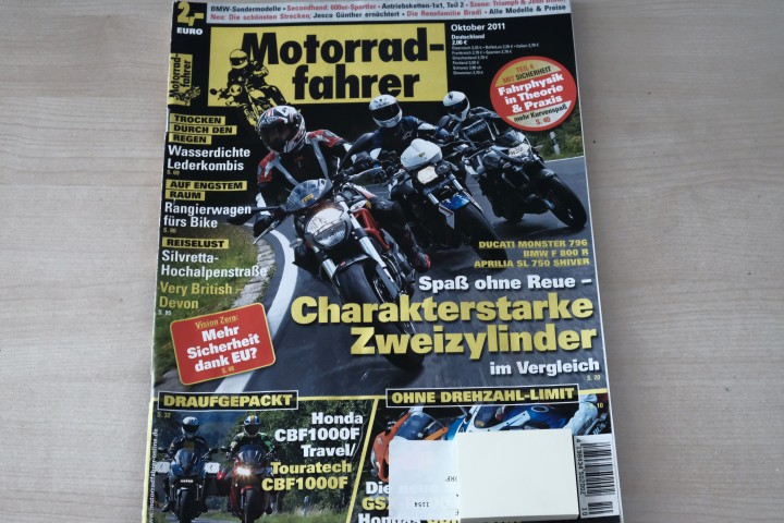 Deckblatt Motorradfahrer (10/2011)