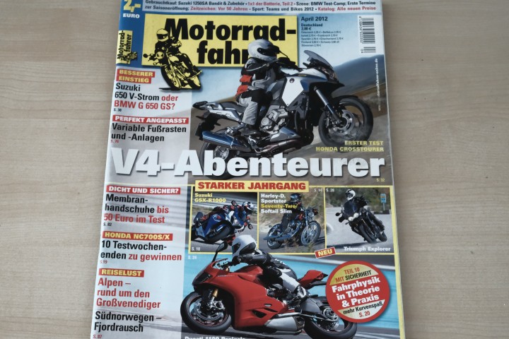 Deckblatt Motorradfahrer (04/2012)